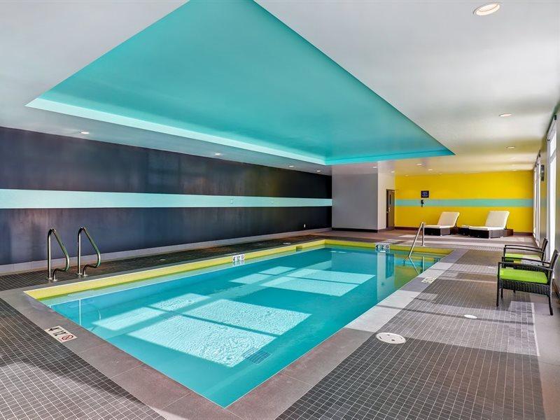 Tru By Hilton Windermere Hotel Edmonton